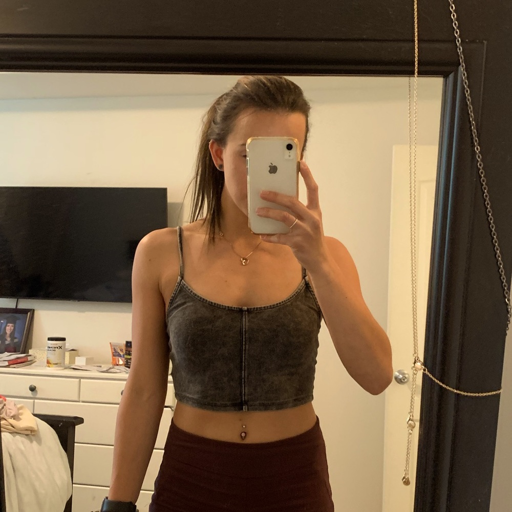 Crop top